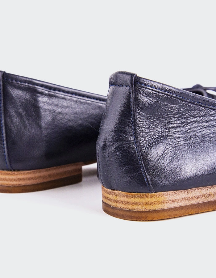 Briar Navy Leather