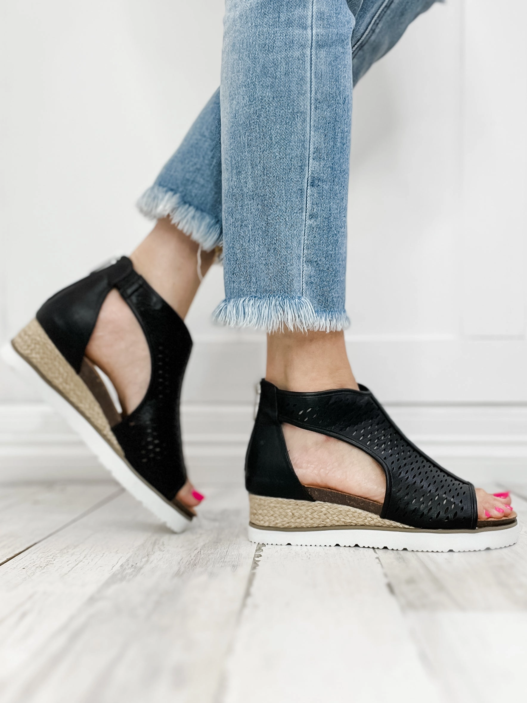 Corkys Sugar Momma Wedge Sandal in Black