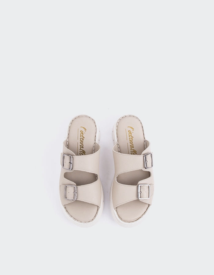 Corsham Sand Leather