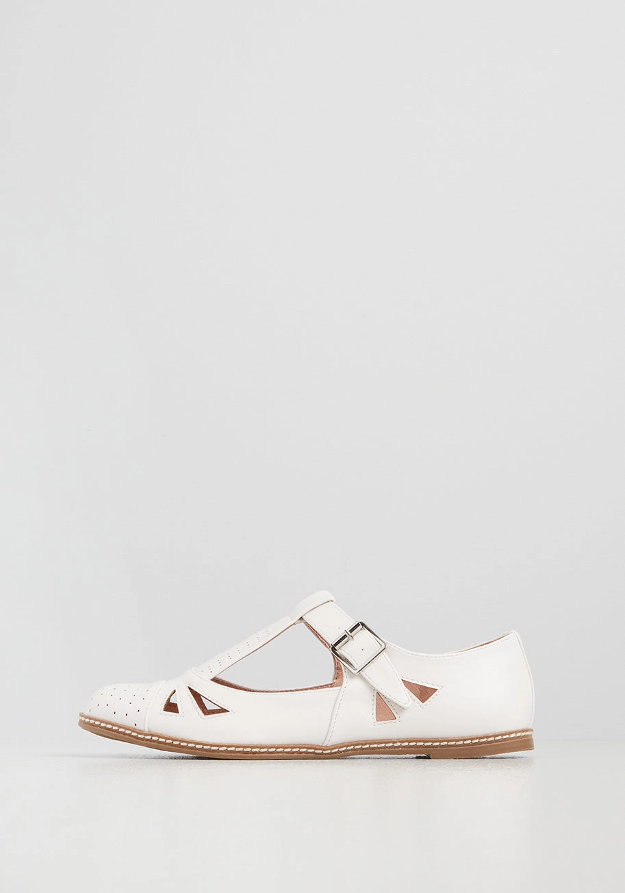 Cut-Out Early T-Strap Flat