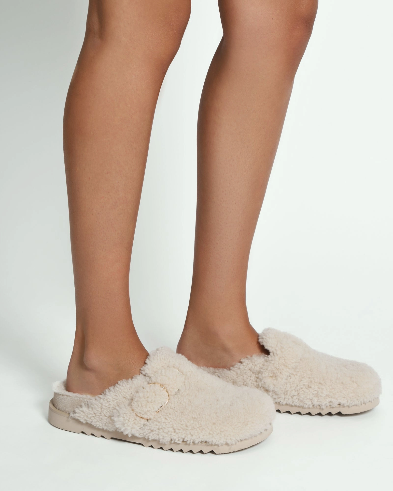 JUNIE CASUAL FLATS CREAM SHEARLING