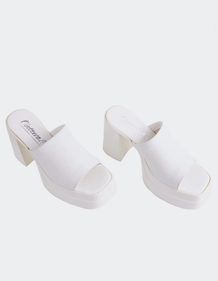 Kalamata White Leather