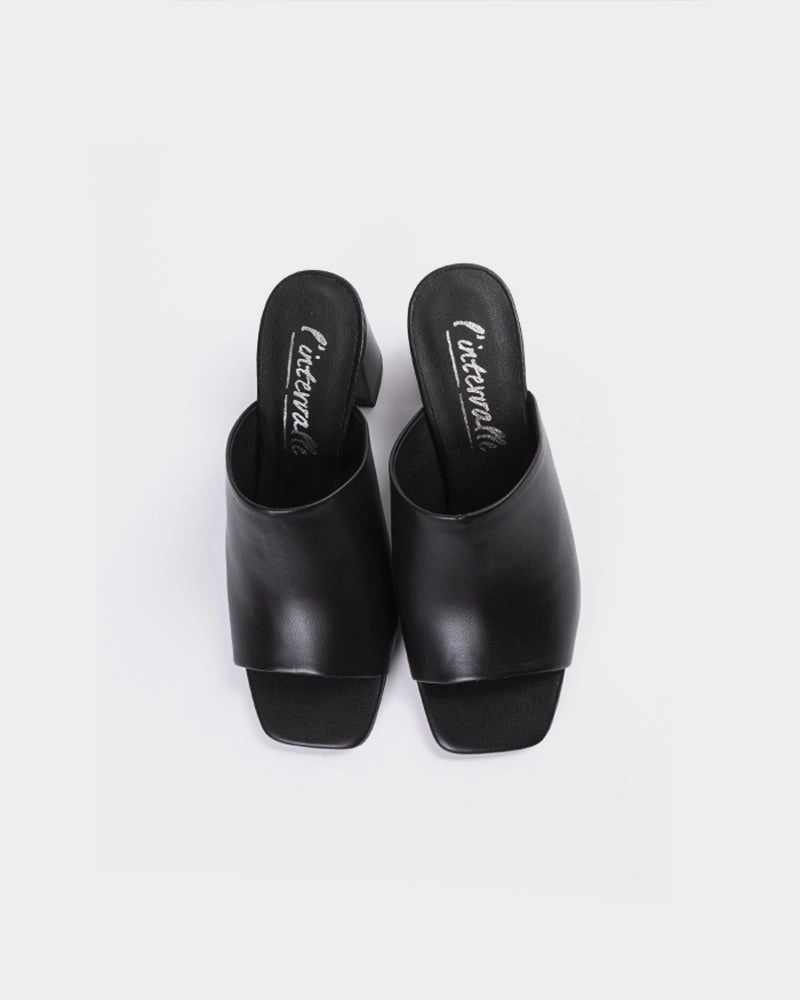 Pelham Black Leather