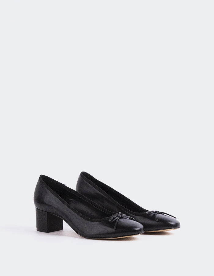 Ruslan Black Leather
