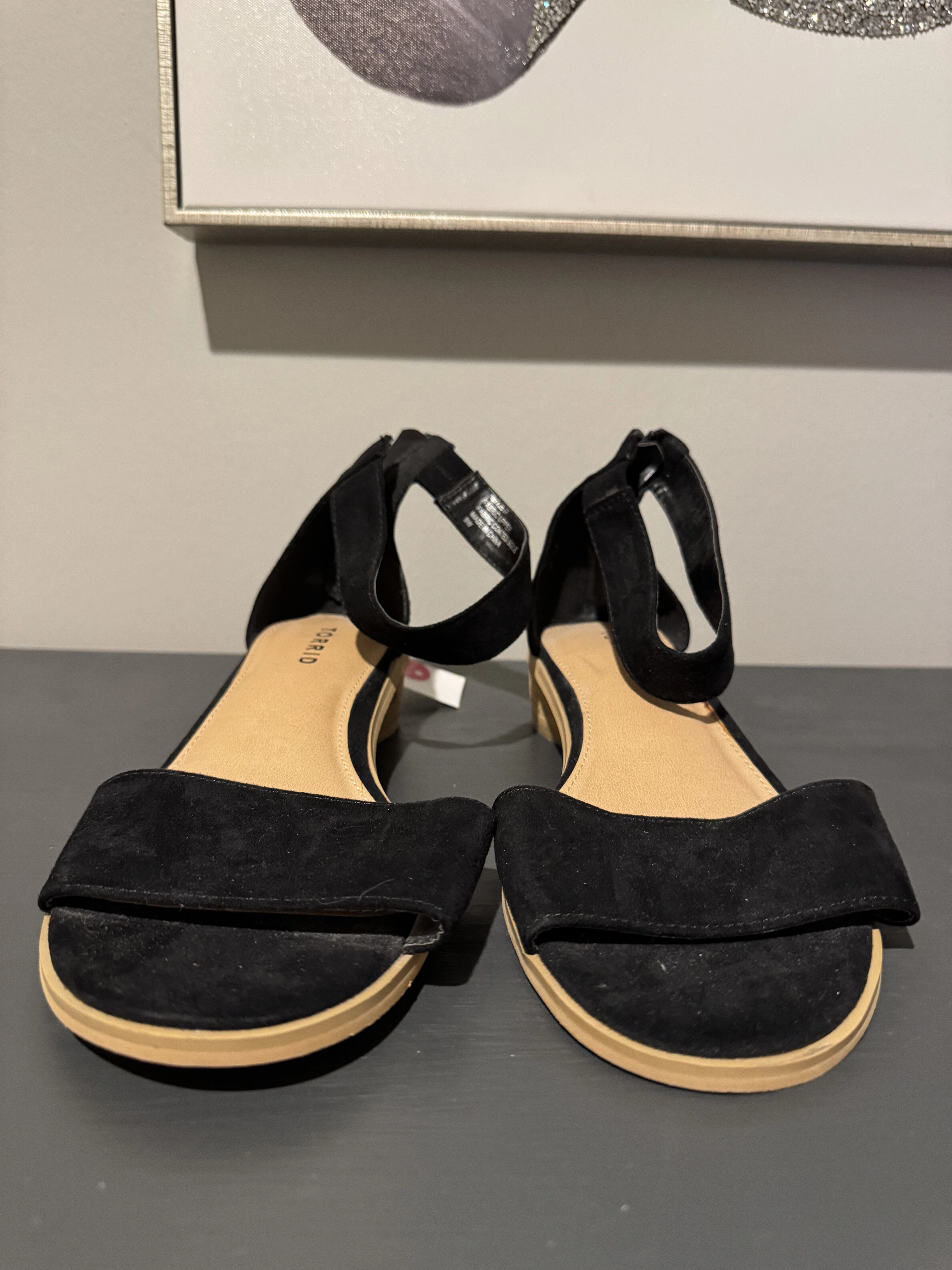 Sandals Flats By Torrid  Size: 10