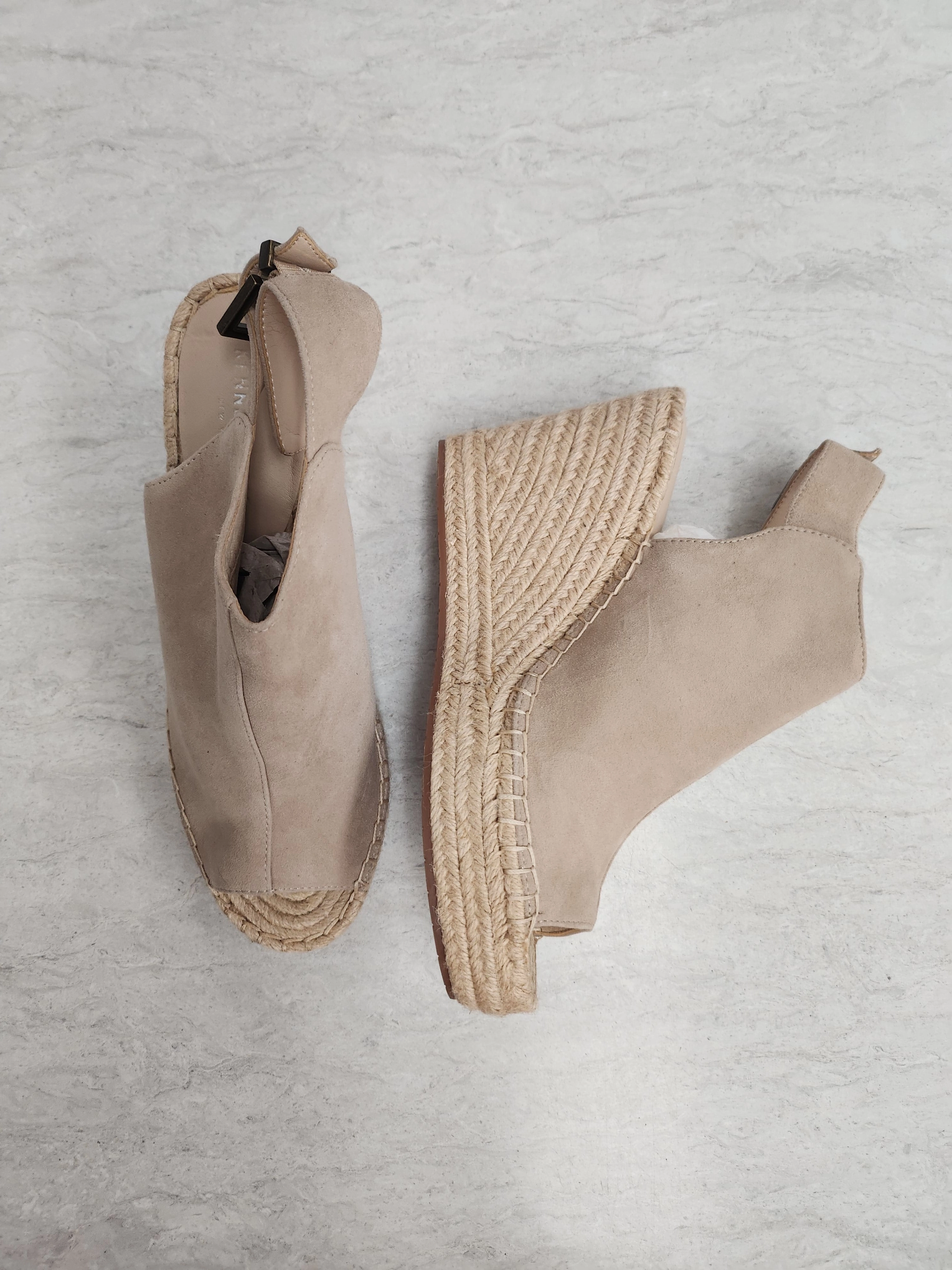 Sandals Heels Wedge By Kenneth Cole In Tan, Size: 9.5