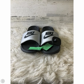 Sandals Sport By Nike In Silver, Size: 6