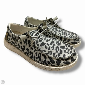 Shoes Flats By Hey Dude In Animal Print, Size: 7