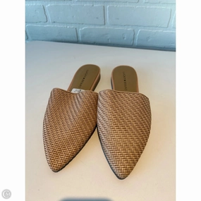 Shoes Flats By Hey Dude In Tan, Size: 8