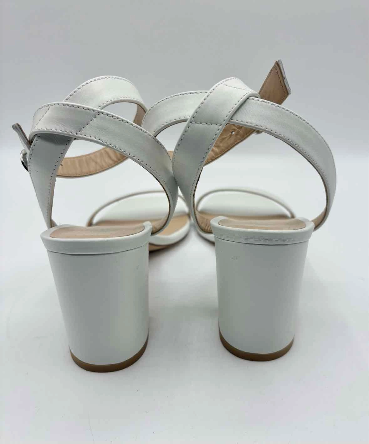 Stuart Weitzman White Size 7 Nearlybare Shoes