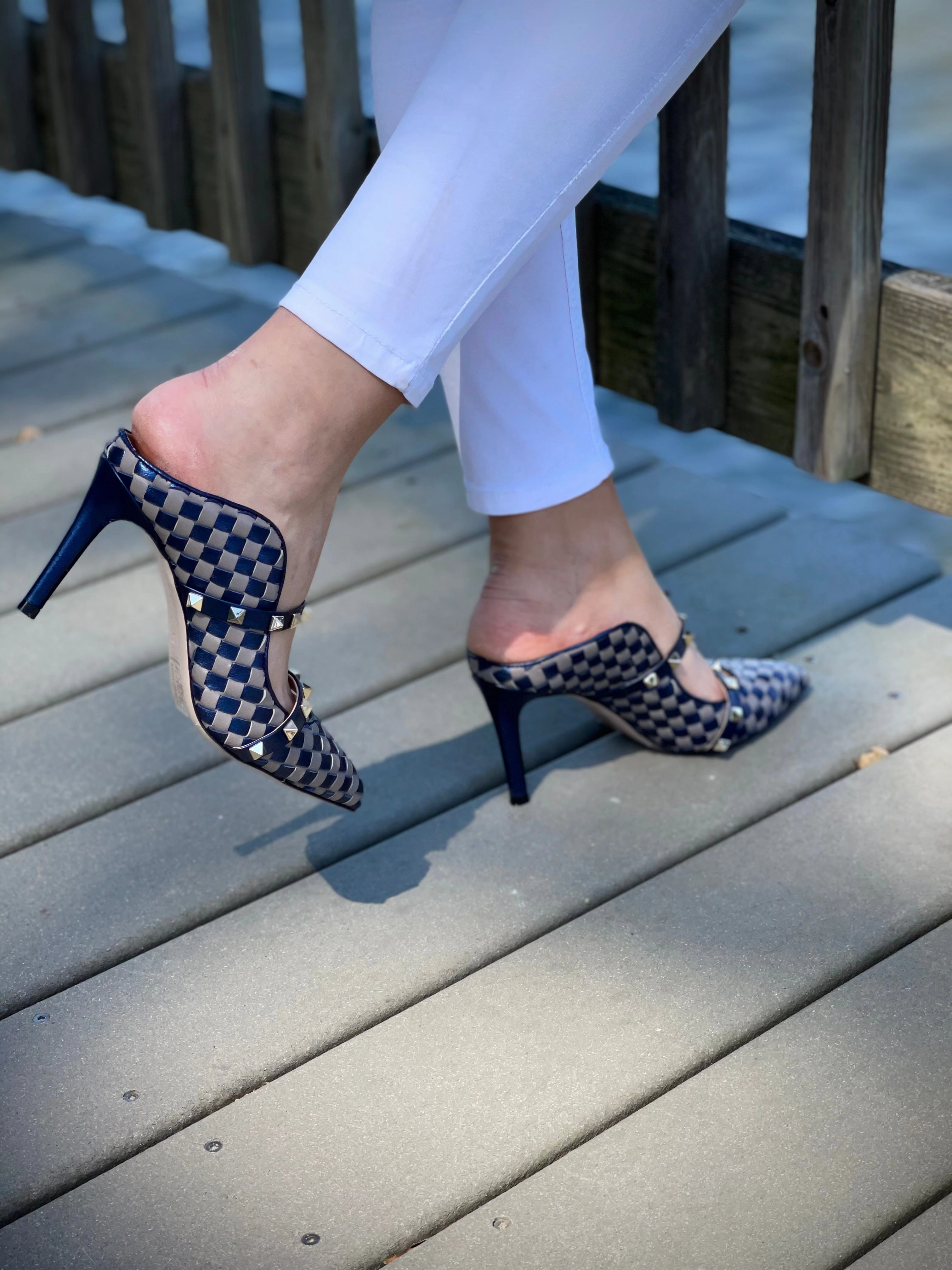 The Dosso Navy Blue Handwoven Pointy Toe Leather Women Sandal