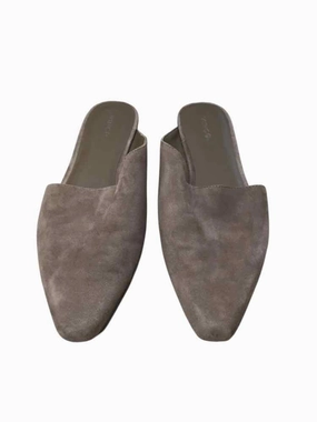 Vince Brown Size 9 Flats