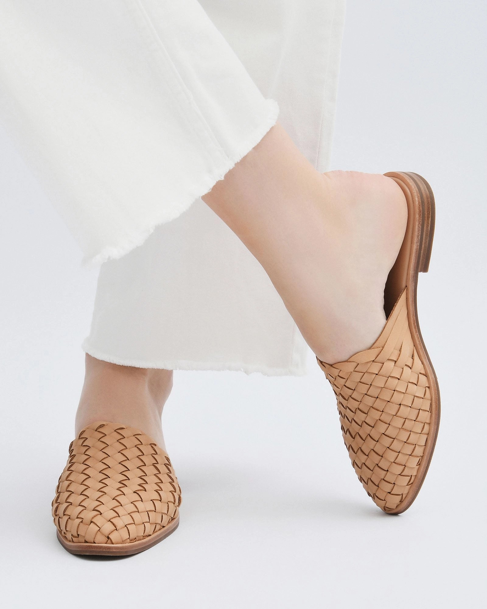 WEAVER CASUAL FLATS TAN LEATHER